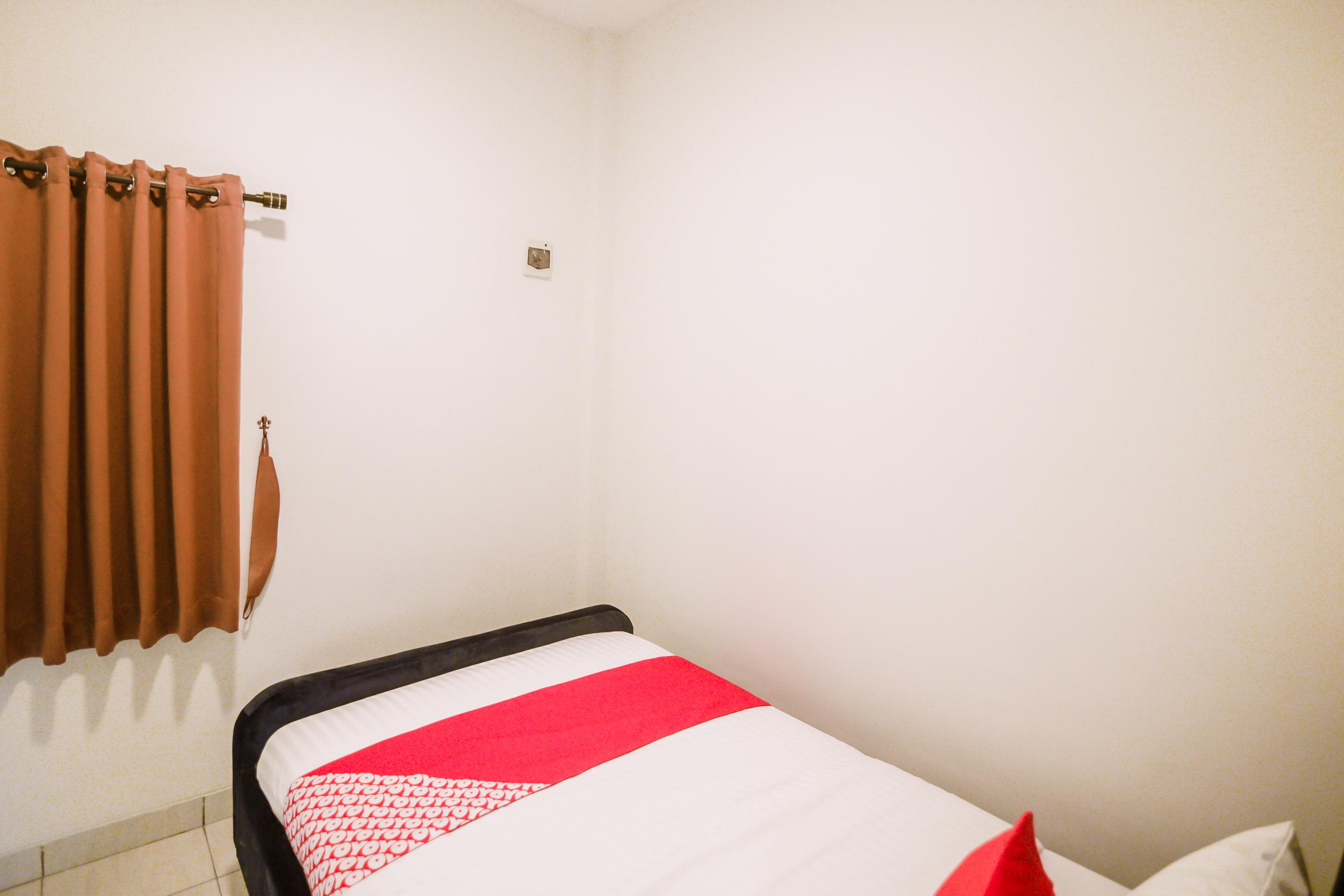 Oyo 183 The Pipe House Hotell Palembang Eksteriør bilde