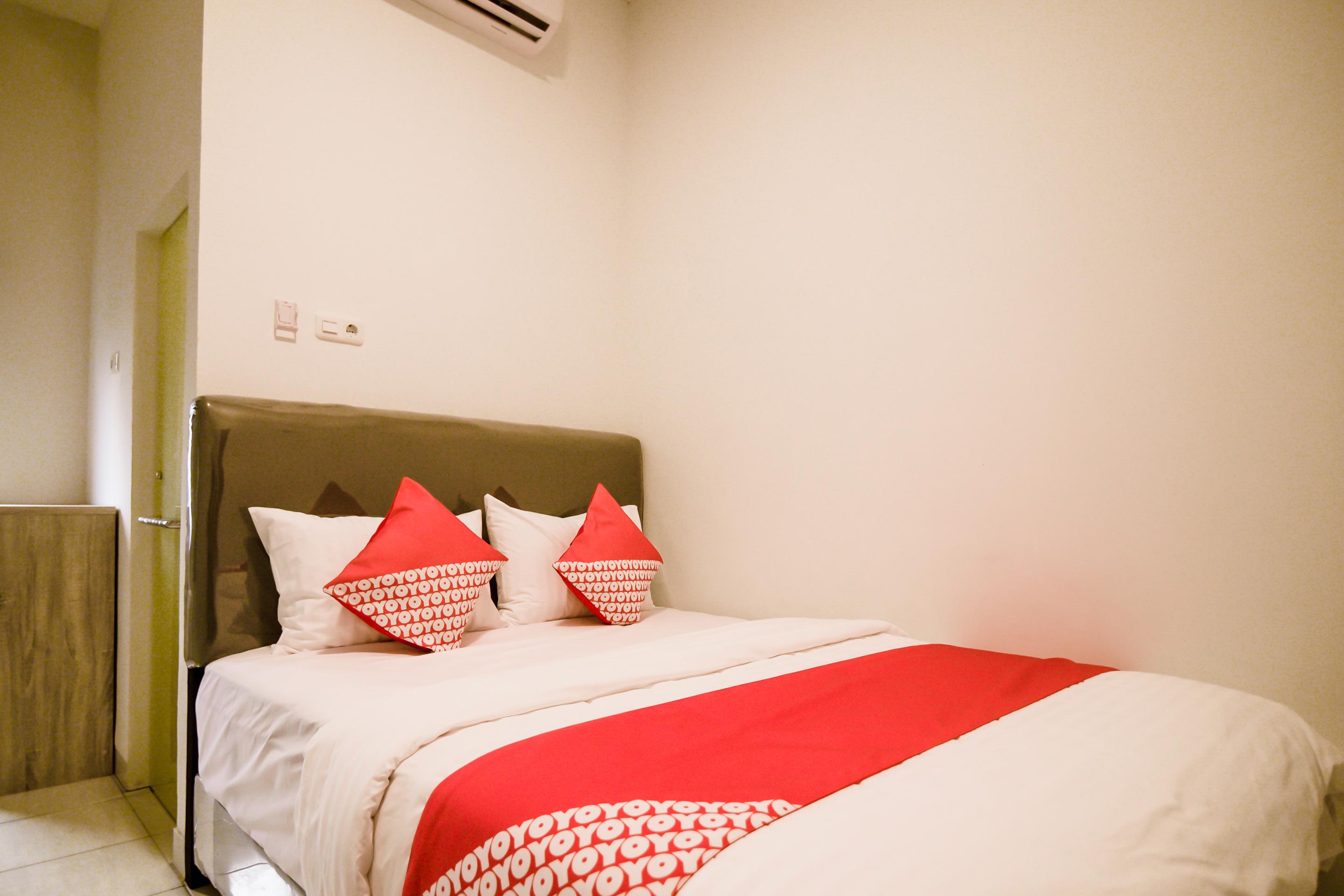 Oyo 183 The Pipe House Hotell Palembang Eksteriør bilde