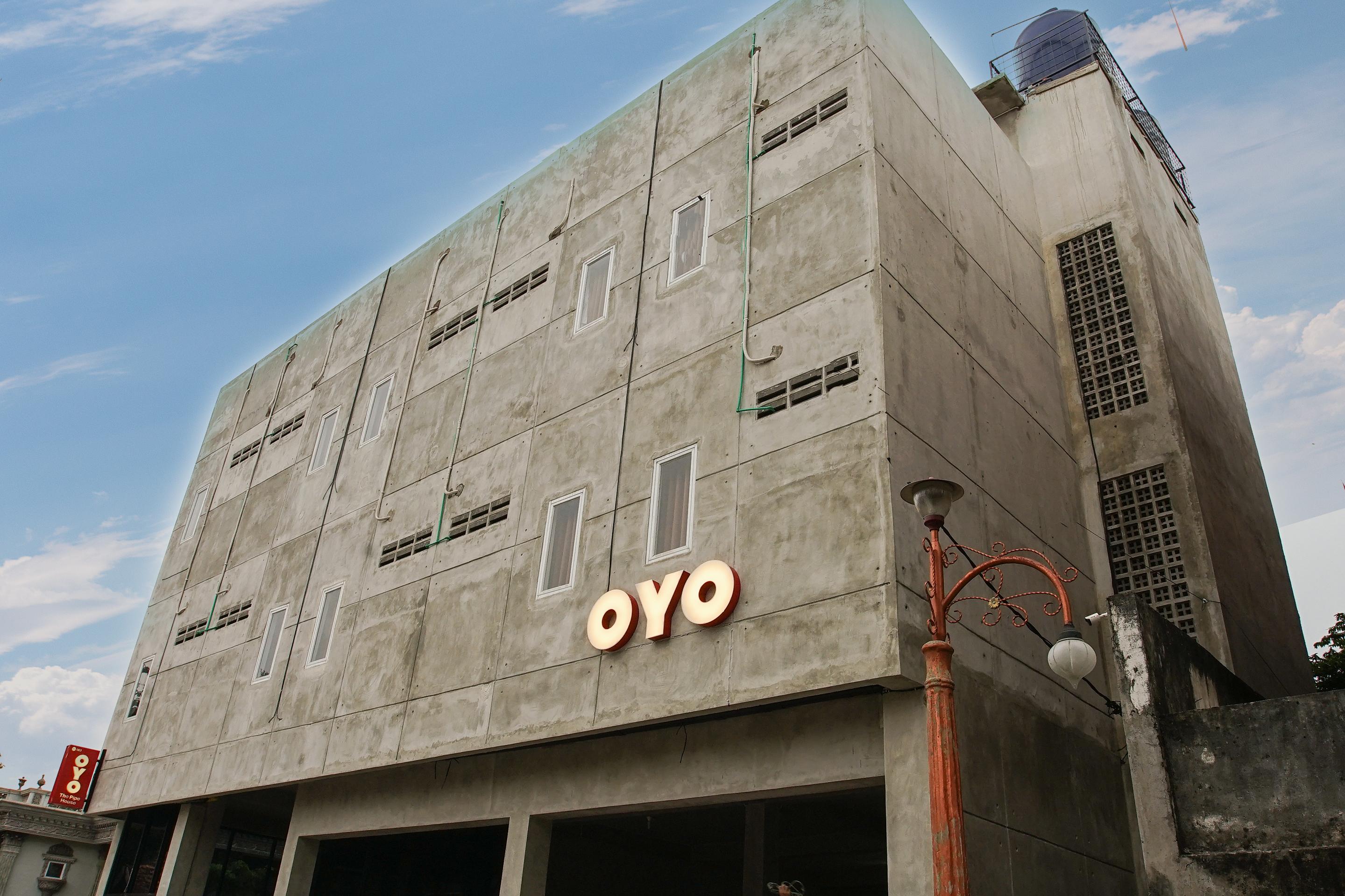Oyo 183 The Pipe House Hotell Palembang Eksteriør bilde